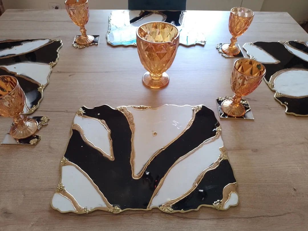 Placemat Set — Moscow White and Black Rectangular - View 4