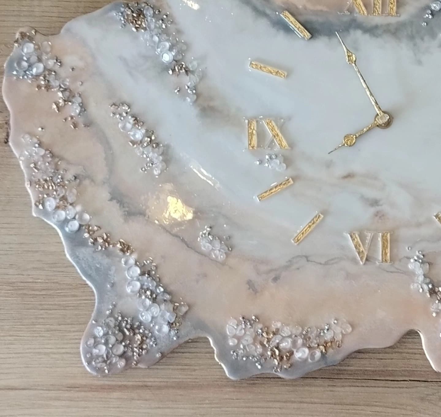 Luxury Clock — Greece - View 3