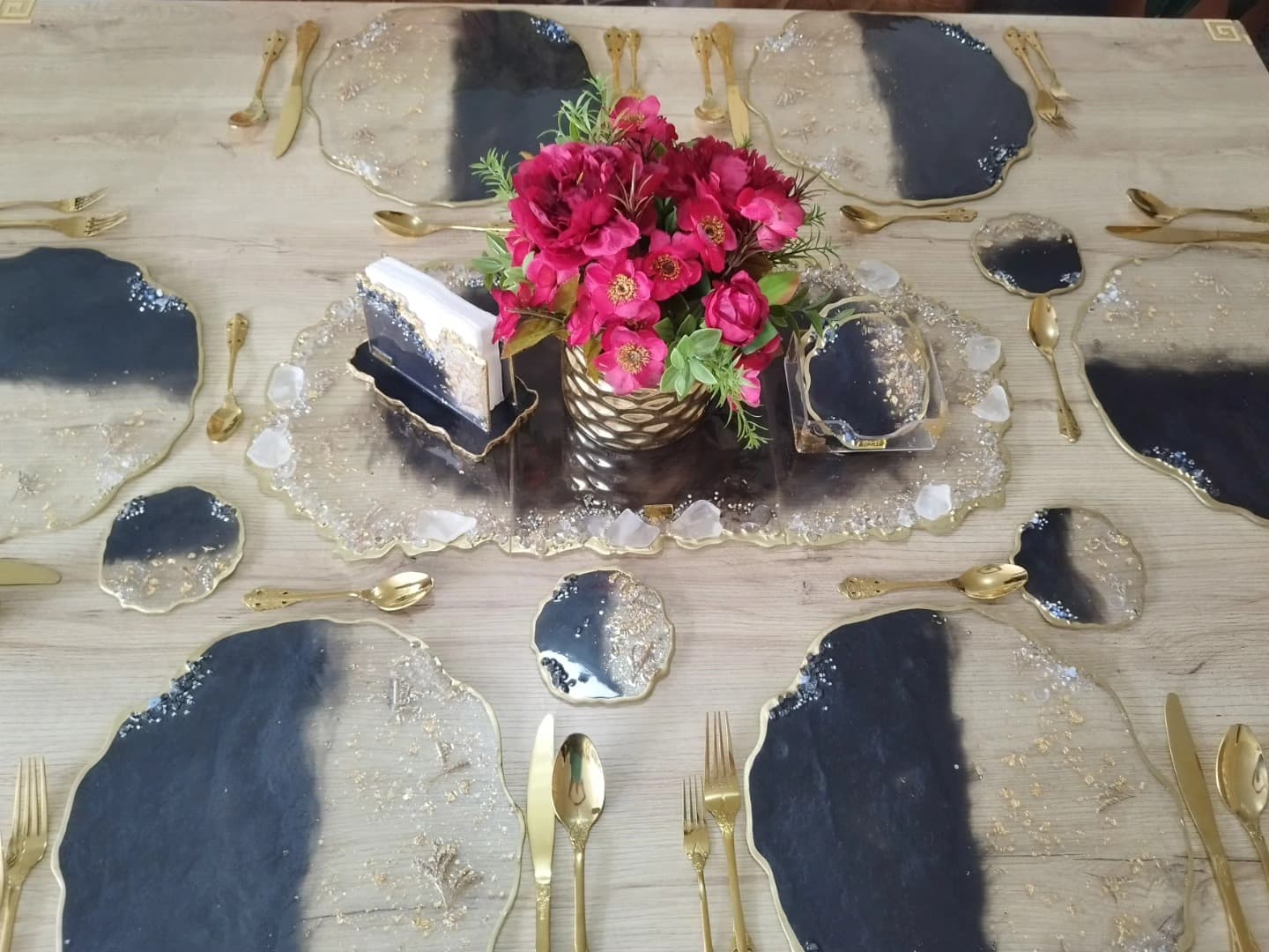 Table Runner — Geneva - View 6