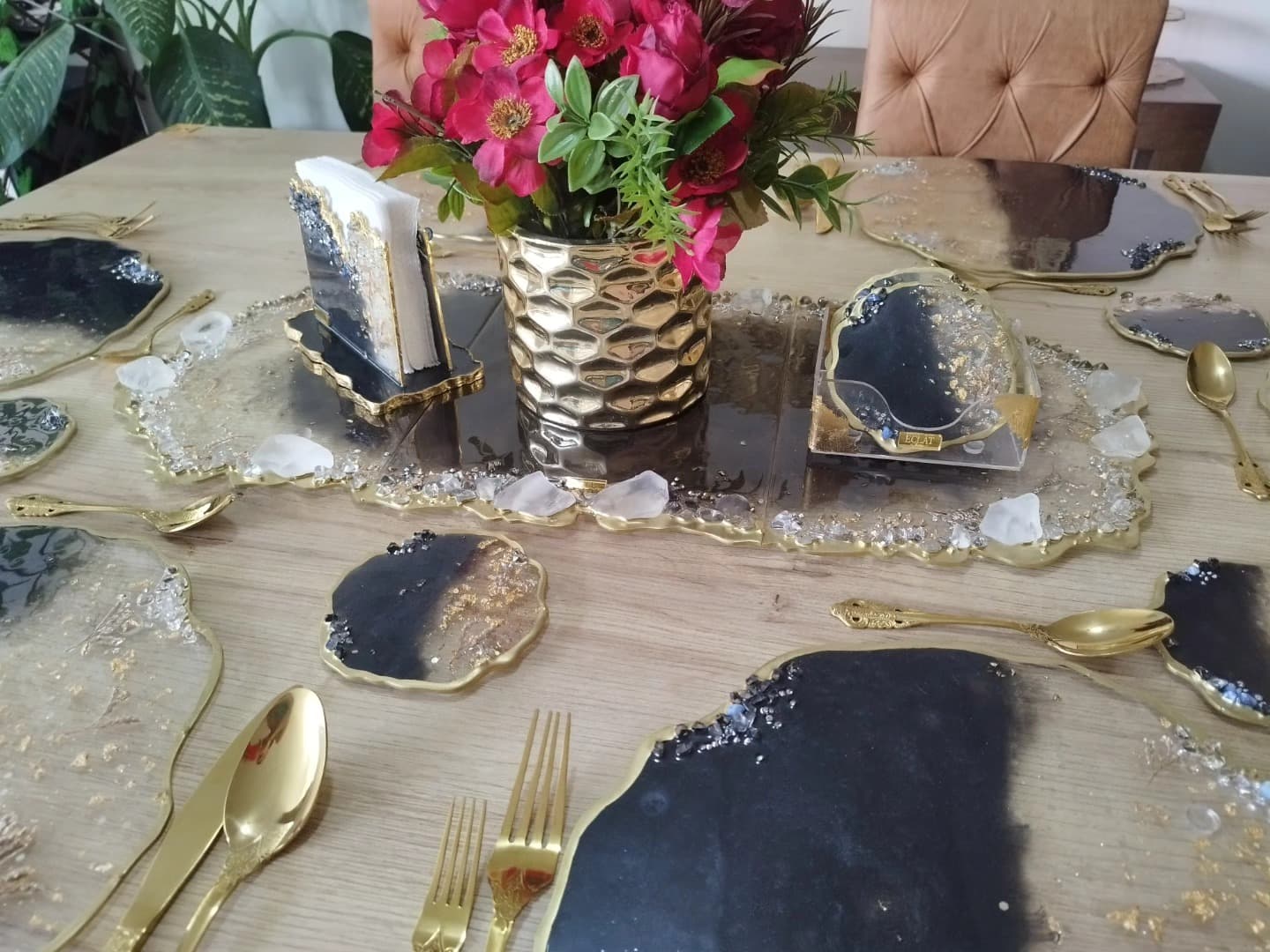 Table Runner — Geneva - View 8