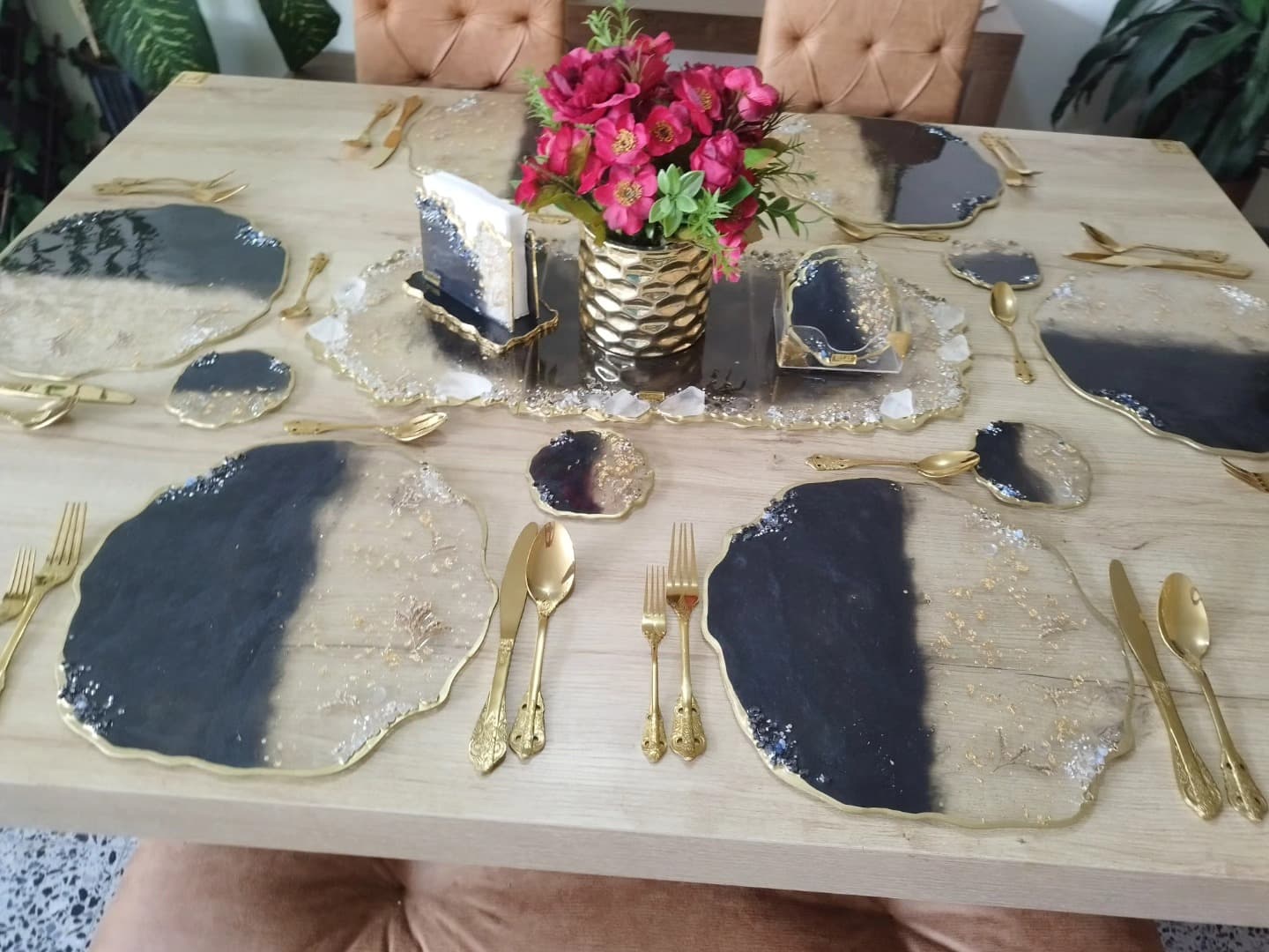 Table Runner — Geneva - View 7