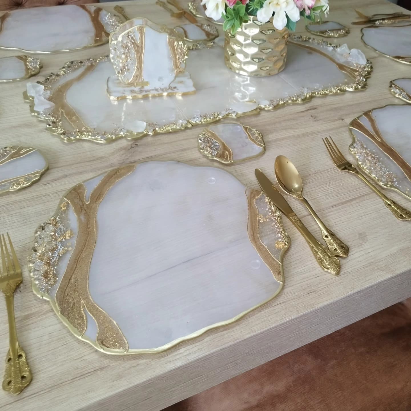 Table Runner — Victoria Translucent - View 4